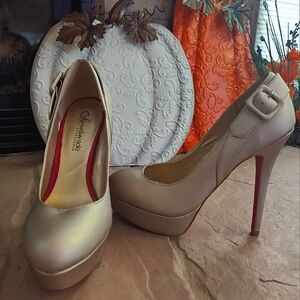 Shoe Dazzle Rose Gold pumps